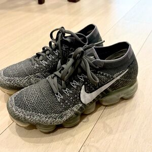 Nike Vapormax knit womens size 7.5